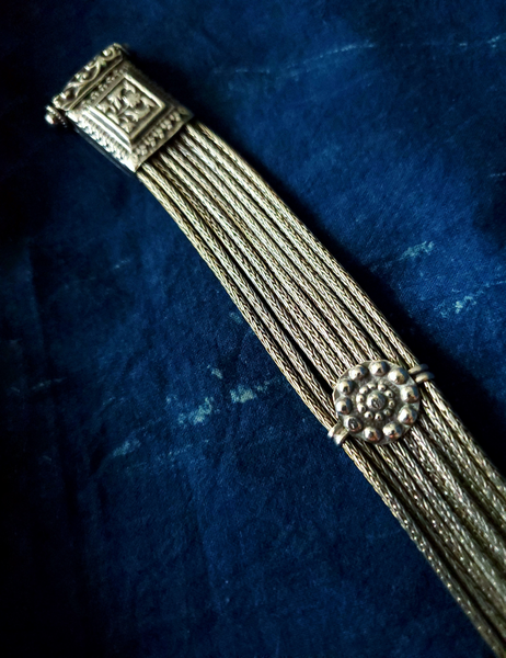 VINTAGE SILVER CORD BELT WITH ROSETTES - CHJ10