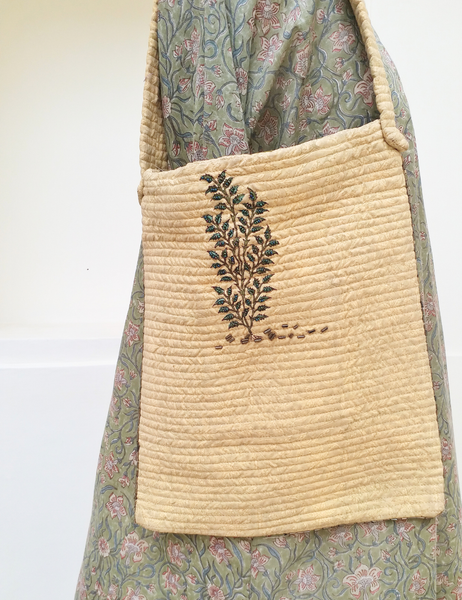 Cotton quilted shoulder bag beaded