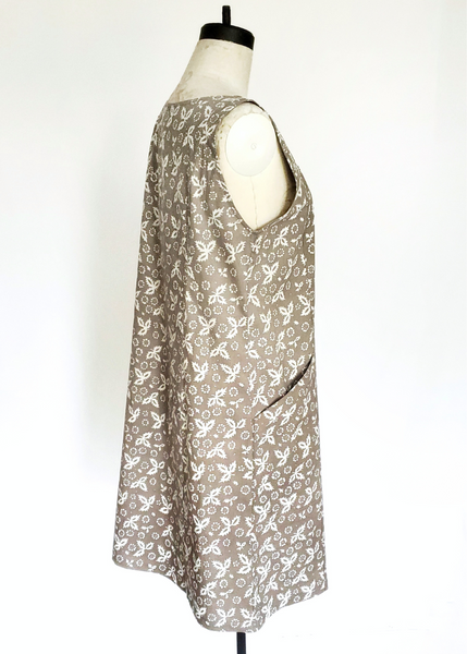 Pocket Jumper in Kashish Gray Christina print
