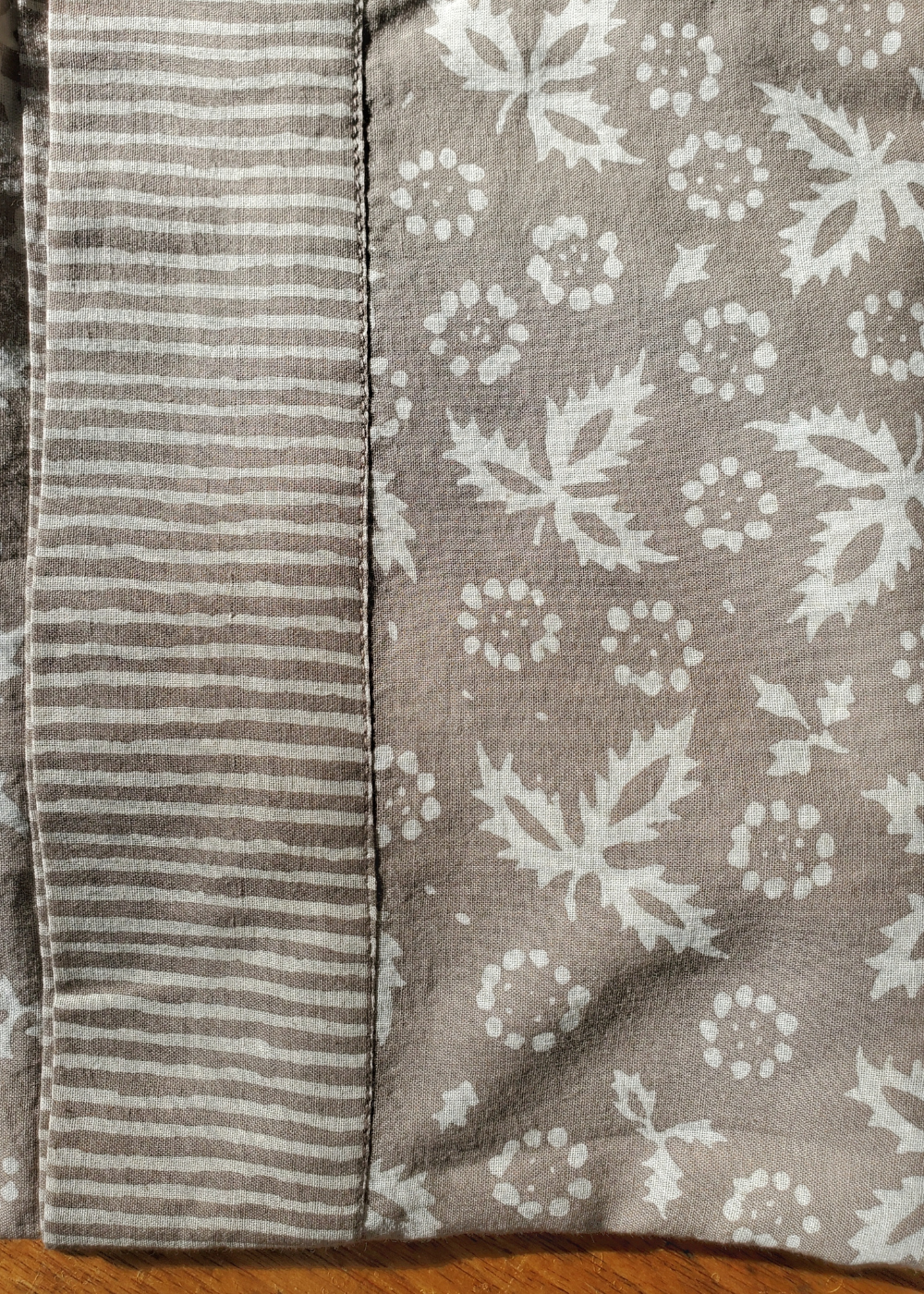 Stole Scarf in Kashish Mineral Gray Christina print