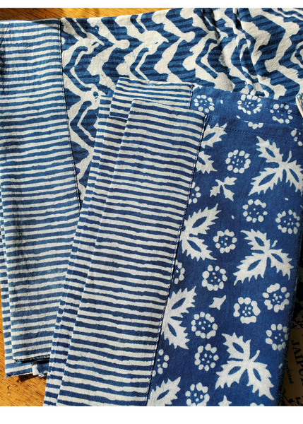Stole Scarf in Indigo Blue Verona print