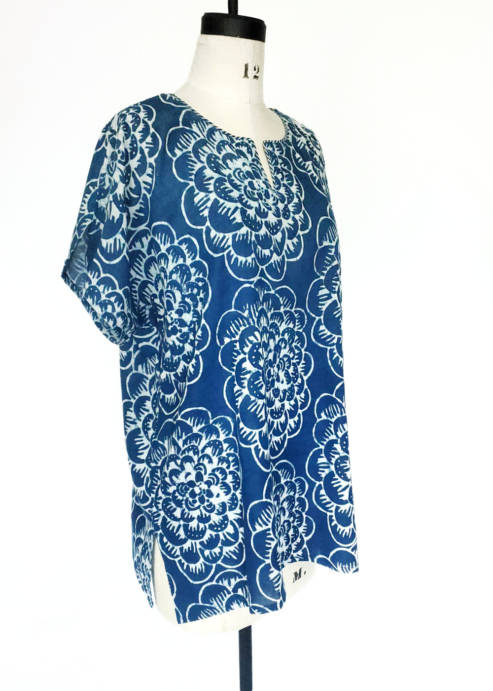Hanna Top in Indigo Blue Dalia