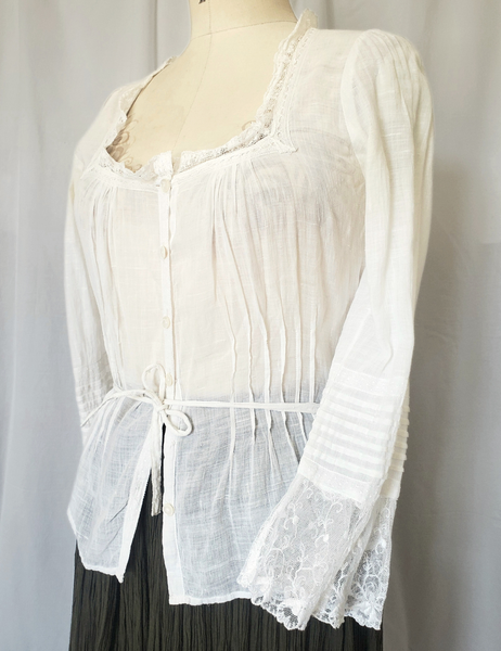 Sarah Vintage fine hand spun handwoven cotton Milkmaid blouse SC22
