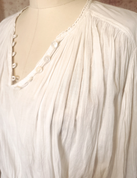 Sarah vintage Renaissance blouse