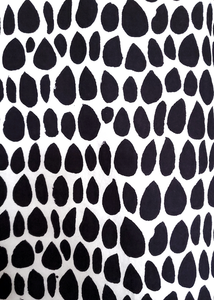 Sale Price Pocket Jumper Black and White, Butti Print