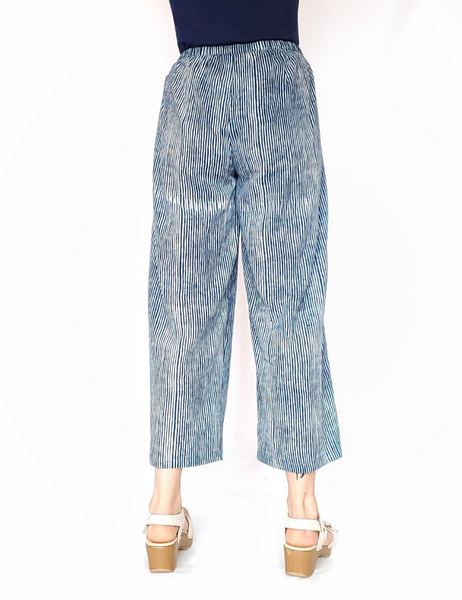 Matchstick pant with cinched waist and wide leg.