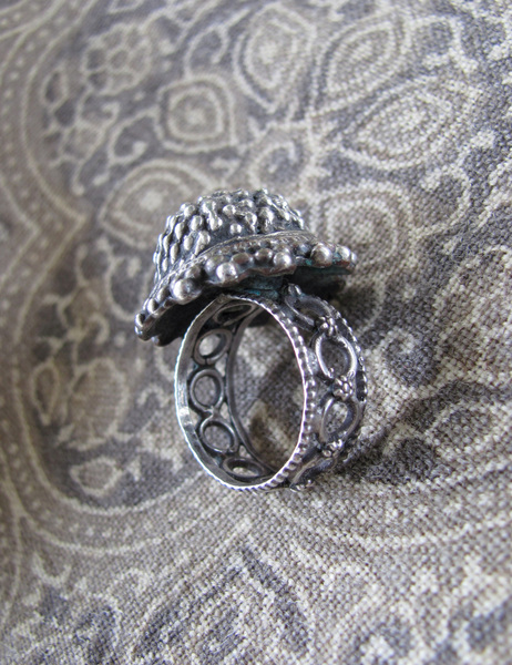 VINTAGE SILVER RING Berry Dome SP-05