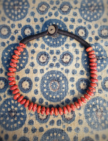 VINTAGE TIBETAN CORAL BEAD NECKLACE - CHJ09