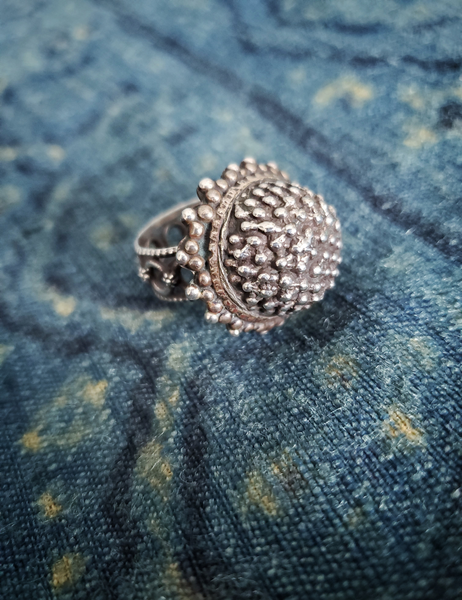 VINTAGE SILVER RING Berry Dome SP-05